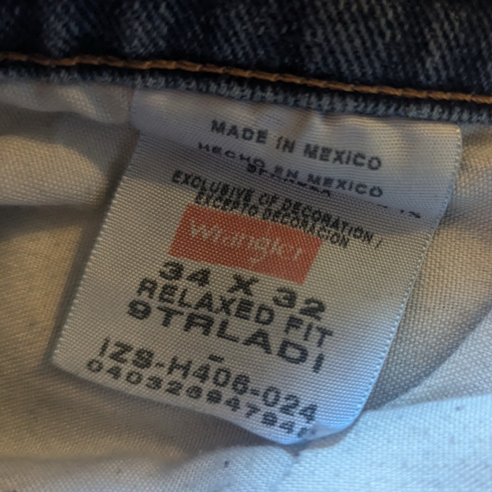 Wrangler Men’s Relaxed Fit jeans. - Picture 5 of 5